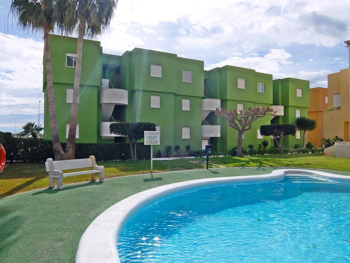 Los Juncos Apartamentos - Solo Familias 奥利瓦 外观 照片
